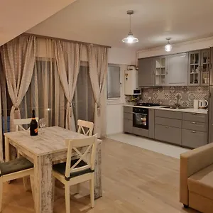 Park 5, 2 Bedroom Apartament Bucureşti